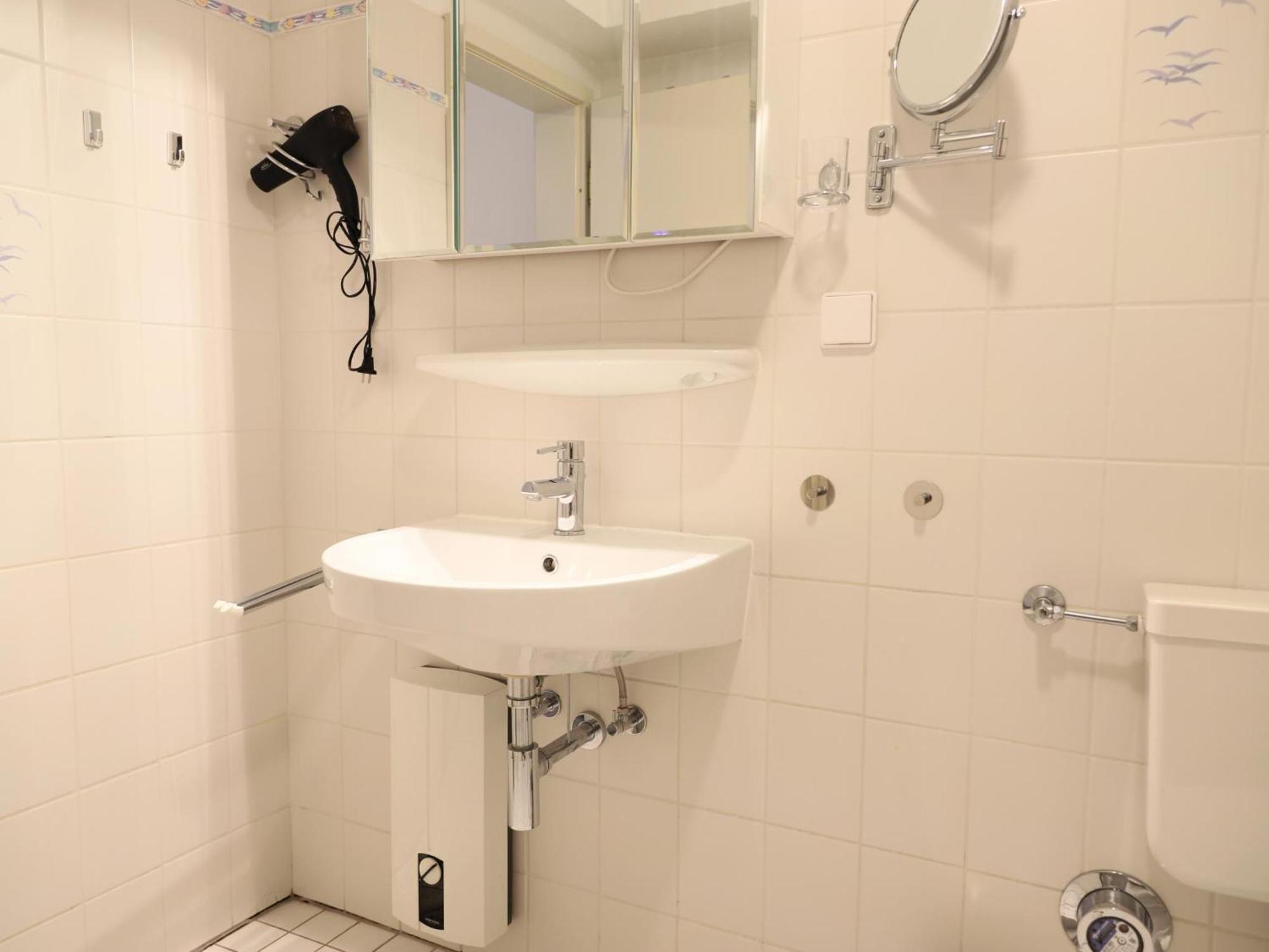 Appartement Ruhig Gelegenes Haus Am Ortseingang Von Wenningstedt Extérieur photo